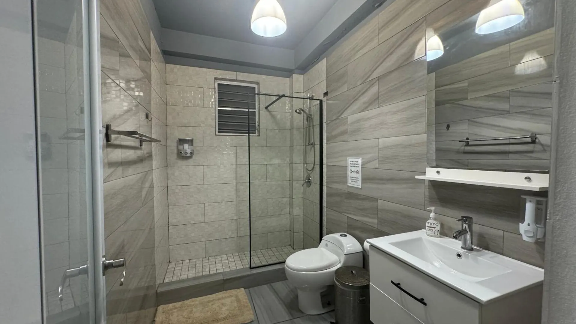 Vss Rustic In Arecibo - Stylish & Relaxing Escape Near Beaches Apartamento